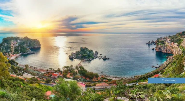 sicilia-taormina coast