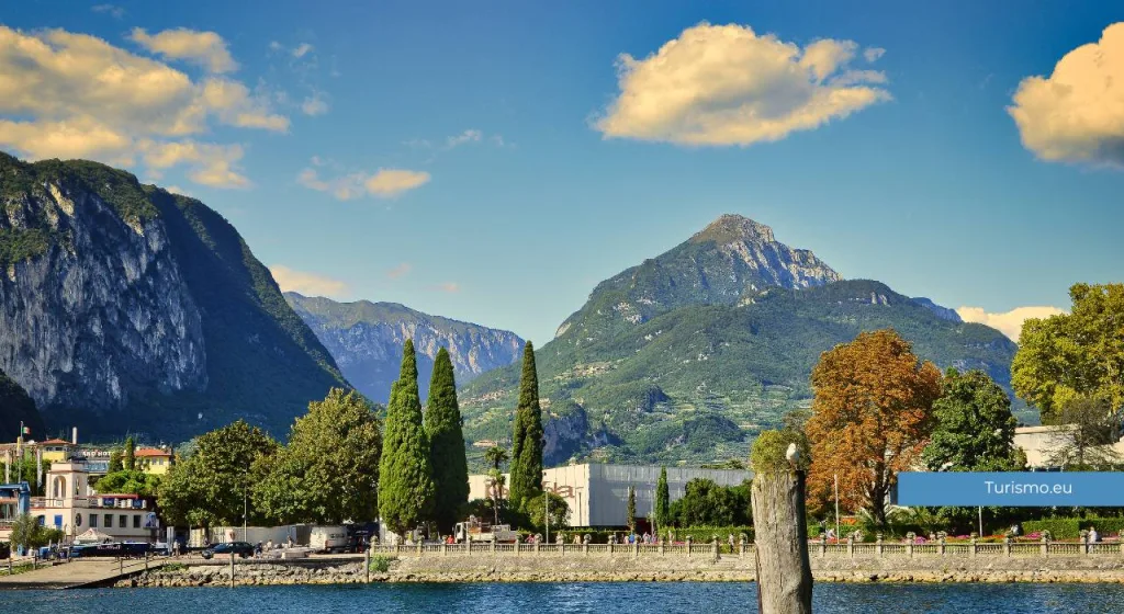 veneto-lago-garda-riva-vista